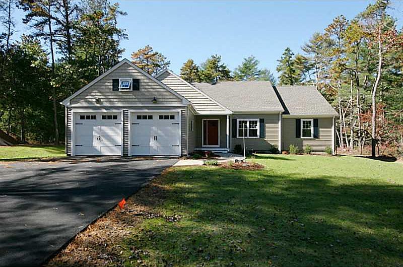 1st image of 115 White Plains Trl