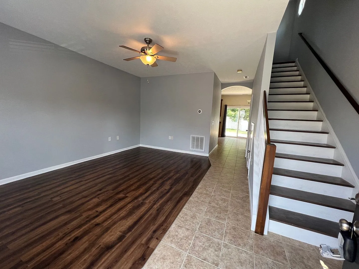 End Unit Towhouse with 2 Suites and Fenced Yard — Photo 2