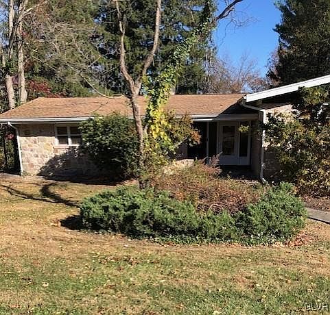 1st image of 250 Bella Vista Dr
