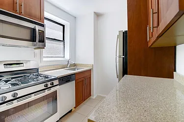 Rented by Hillel Realty Group