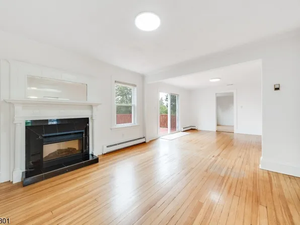 275 E Mount Pleasant Ave, Livingston, NJ 07039