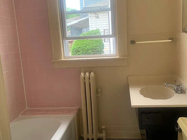 18 Swaine Pl #1 — Photo 5