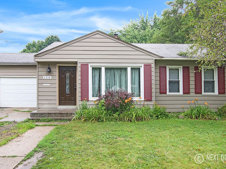 1st image of 1715 Cambridge Dr