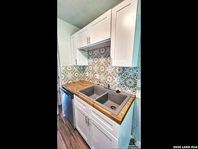 527 Valley Park Dr — Photo 6