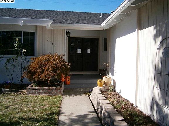 5th image of 4530 Meadowbrook Dr