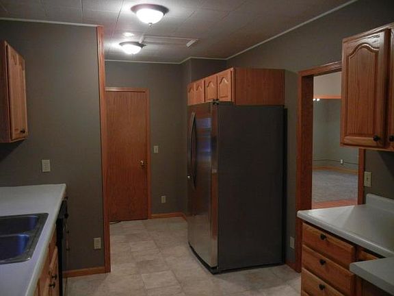 All appliances stay!!