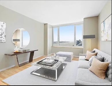 635 W 42nd St APT 32D, New York, NY, 10036