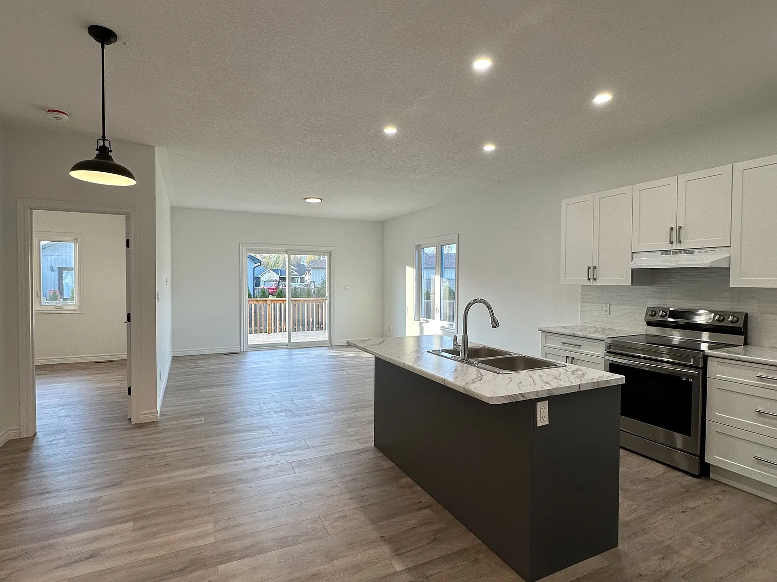 2 bed, $2,150 — Photo 2