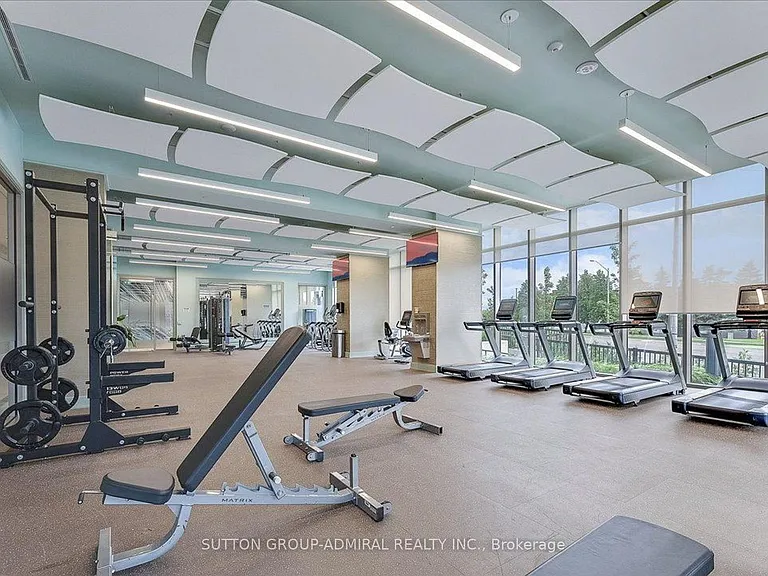 20 Gatineau Dr #1010 — Photo 30