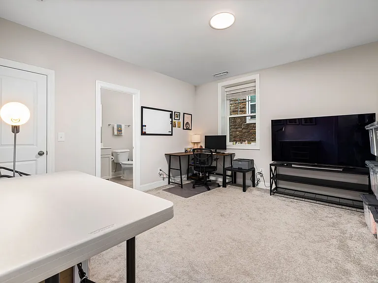 810 Emerald Mine Dr — Photo 33