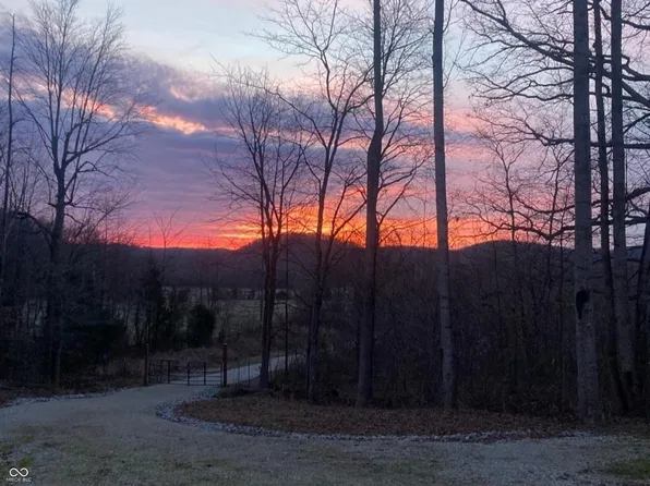 9300 N Delaney Park Rd, Scottsburg, IN 47170