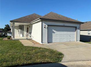 328 NW Durango St, Blue Springs, MO 64014