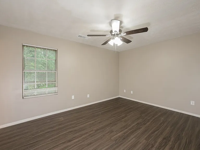 1338 Mill Lake Cir — Photo 10