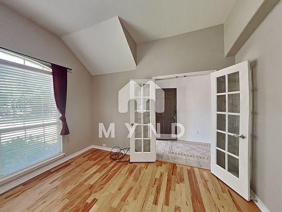 5th image of 11621 Crystal Falls Dr