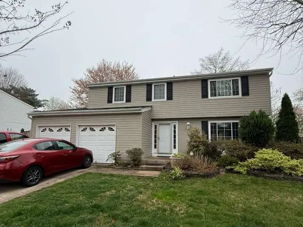 1103 Burwick Dr, Herndon, VA 20170