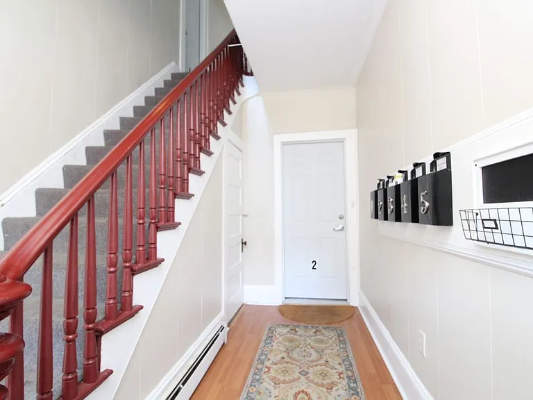 34 Seavey St — Photo 7