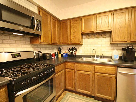 2nd image of 3539 Superior St