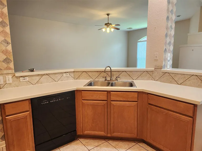 3614 Double Lake Dr — Photo 7