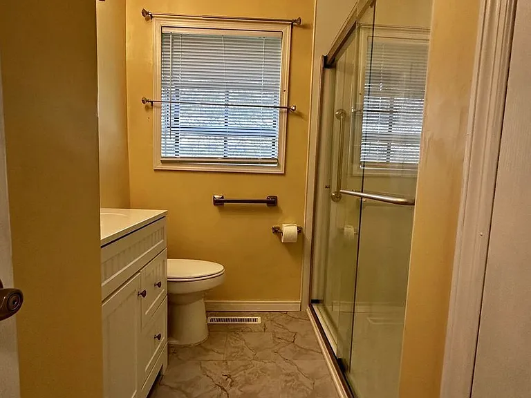714 Culpeper St — Photo 11