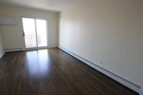 Rented by Bedford 6 Real Estate | media 18