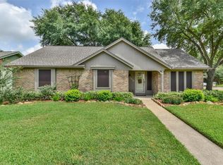 4919 Colombia Dr, Pasadena, TX 77505