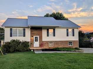 111 Bluebell Cir, Maryville, TN 37804