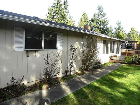 2nd image of 5714 78th St E