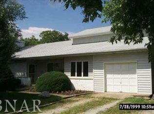 1513 N Main St, Normal, IL 61761