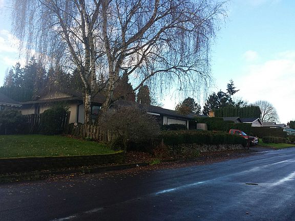 3rd image of 103 NW 102nd St