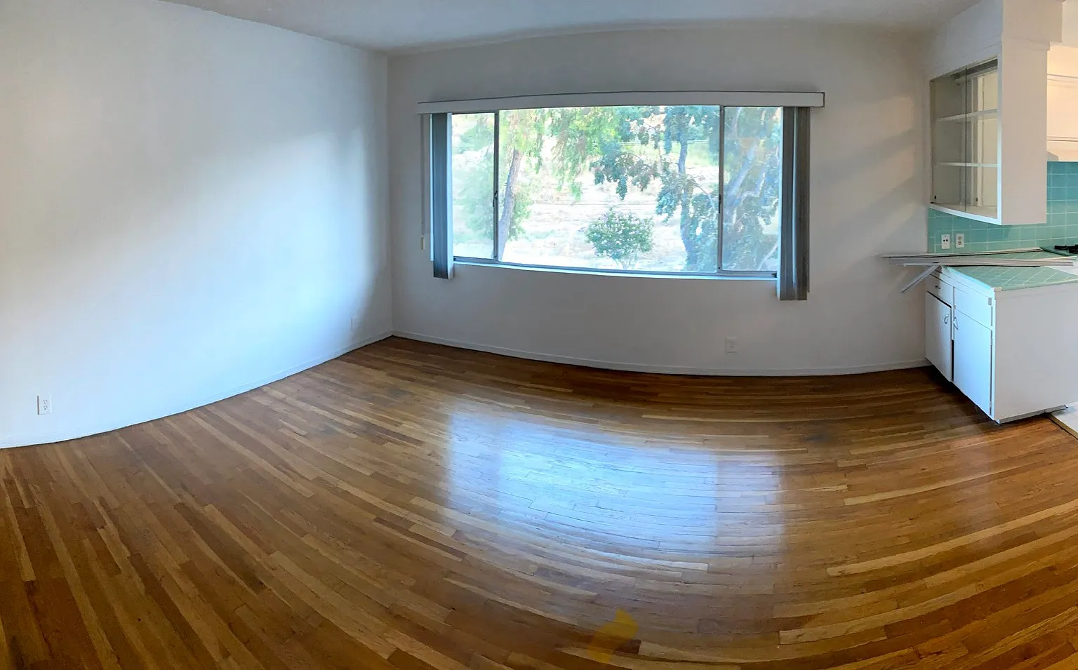1 bed, 700 sqft, $2,095 — Photo 2