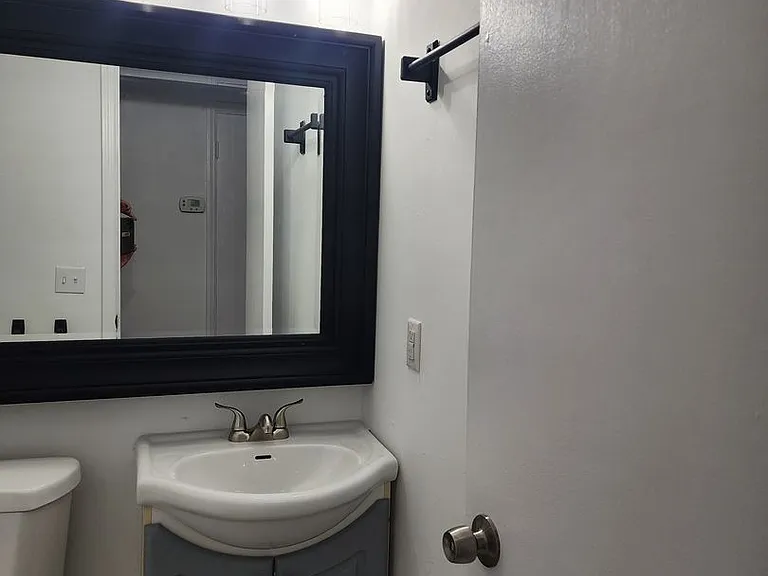 1804 Arthur Ave — Photo 12