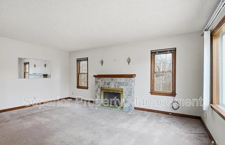 109 W 1st Ave — Photo 5