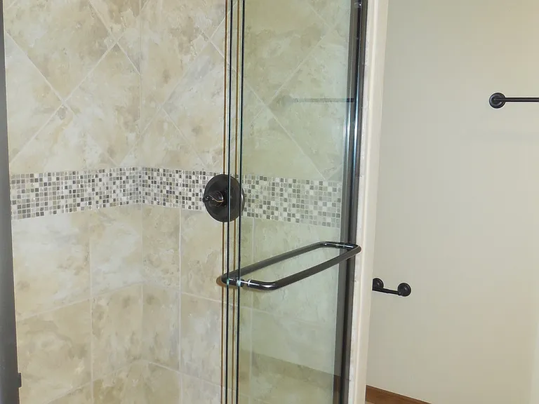 3320 Enclave Ln — Photo 11