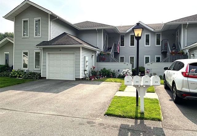 1st image of 211 Elton Ct W