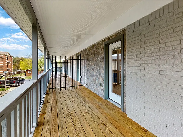 513 Boyett St #2 — Photo 16