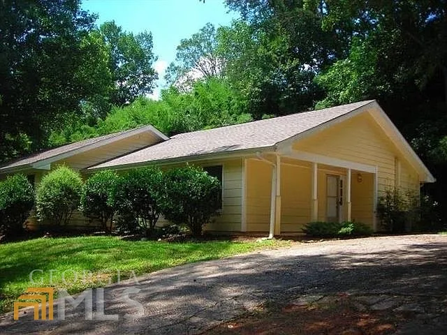 756A Happy Hollow Rd
