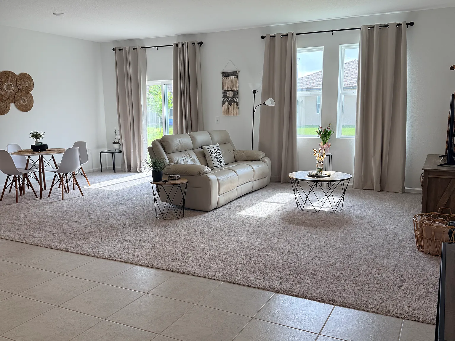 3 bed, 1589 sqft, $2,030 — Photo 3