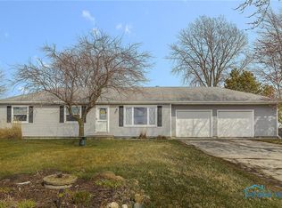 12902 Huffman Rd, Bowling green, OH 43402