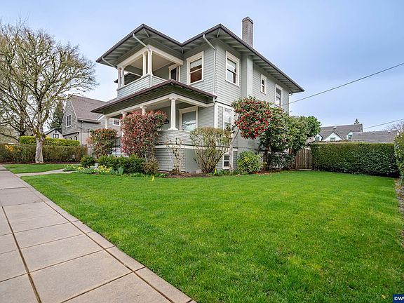 4th image of 821 6th Ave SW