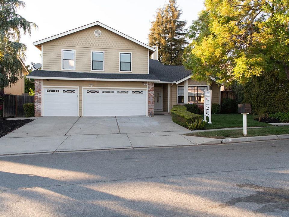 1st image of 611 Merlot Dr