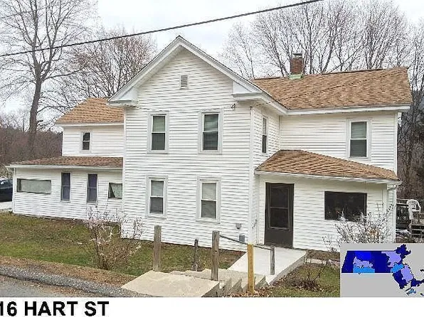 16 Hart St, Housatonic, MA 01236