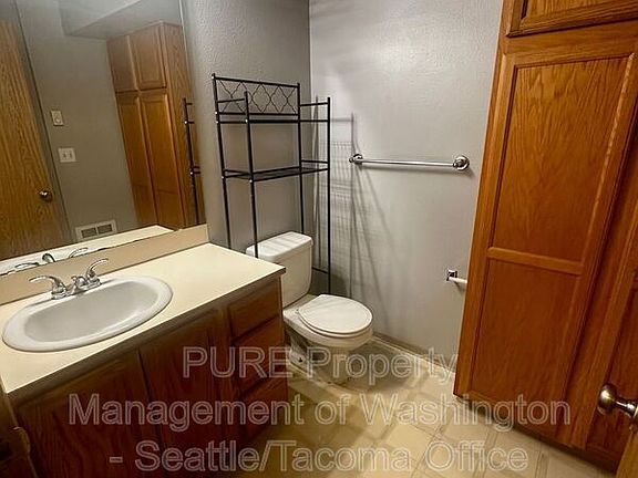 4th image of 702 119th St S #B