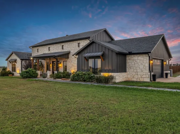 353 Willow Moon Ranch Rd, Crawford, TX 76638