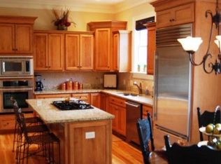 2201 Beckenham Dr, Mount Pleasant, SC 29466