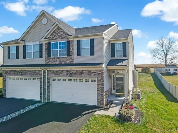 311 McNair Dr, Northampton, PA 18067