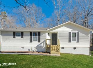 8022 Marin Dr, Charlotte, NC 28215