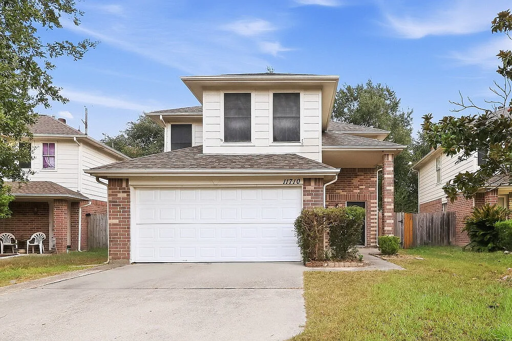 3 bed, 2.5 bath, 1796 sqft, $1,830 — Photo 1