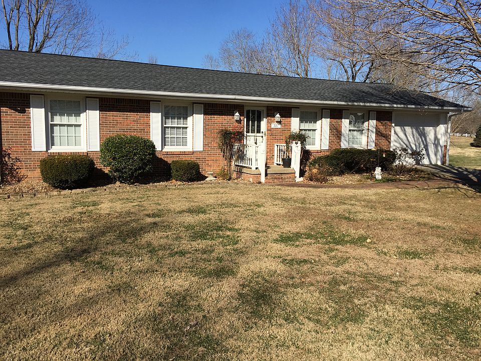 1st image of 221 Tammie Ln