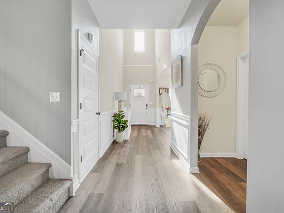 3rd image of 105 Hacienda Ave #27