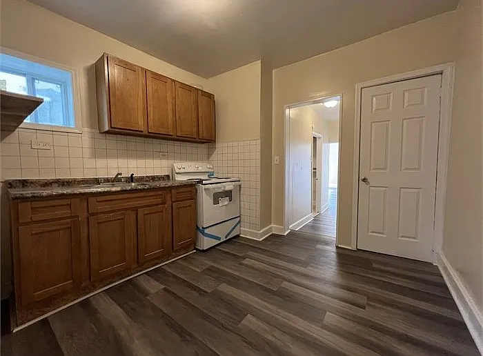 143 W Cumberland St #1 — Photo 6